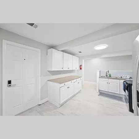 Coliving in College Park JAX - Northside, Jacksonville