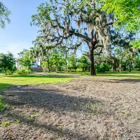 Coliving in College Park JAX - Northside, Jacksonville
