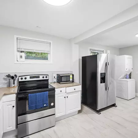 Coliving in College Park JAX - Northside, Jacksonville