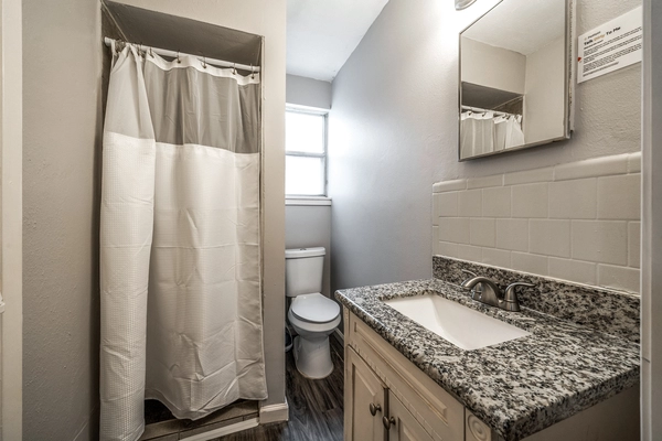 Coliving in Central Southwest - Sw Houston, Houston