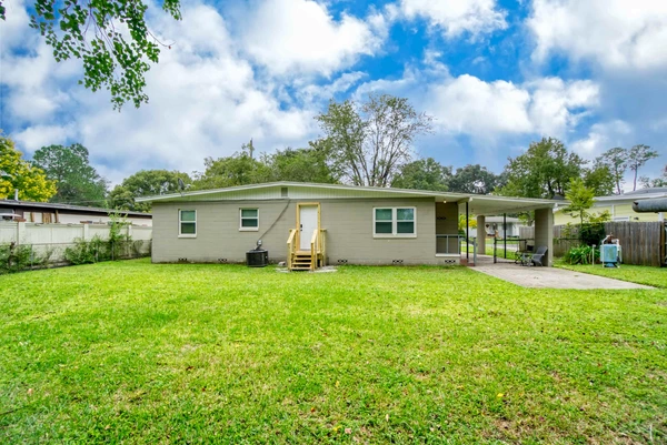 Coliving in Cedar Hills - Westside, Jacksonville
