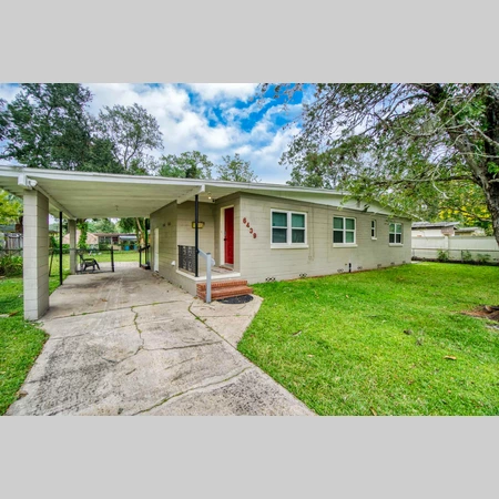 Coliving in Cedar Hills - Westside, Jacksonville