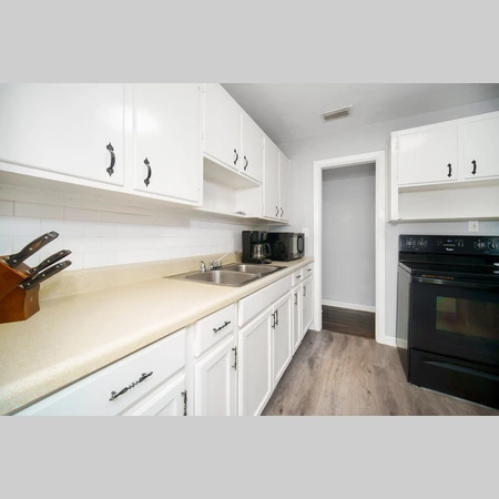 Coliving in Cedar Hills - Westside, Jacksonville