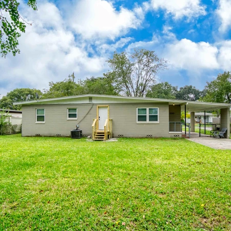 Coliving in Cedar Hills - Westside, Jacksonville