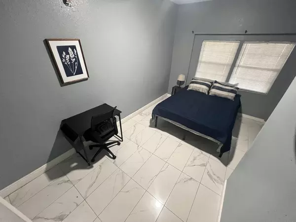Coliving in Inner West Side - West SATX, San Antonio