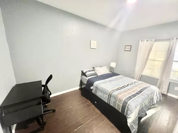 Coliving in Inner West Side - West SATX, San Antonio