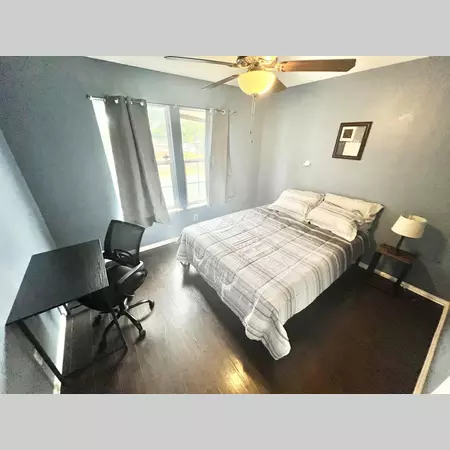 Coliving in Inner West Side - West SATX, San Antonio