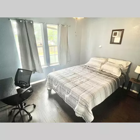 Coliving in Inner West Side - West SATX, San Antonio