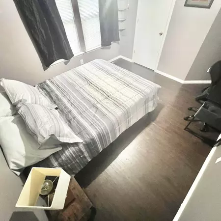 Coliving in Inner West Side - West SATX, San Antonio