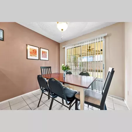 5 bedrooms apartment for rent in Highland Hills - Se Dallas, Dallas