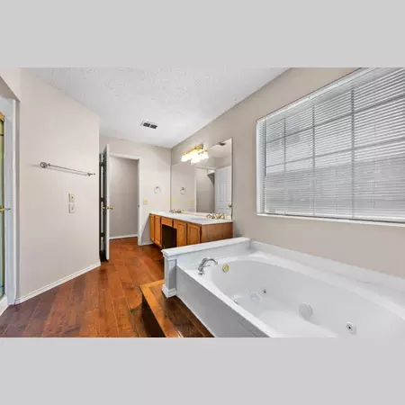 5 bedrooms apartment for rent in Highland Hills - Se Dallas, Dallas