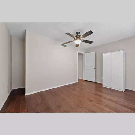 5 bedrooms apartment for rent in Highland Hills - Se Dallas, Dallas