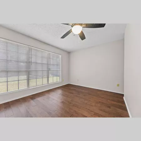 5 bedrooms apartment for rent in Highland Hills - Se Dallas, Dallas