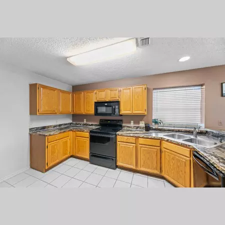 5 bedrooms apartment for rent in Highland Hills - Se Dallas, Dallas