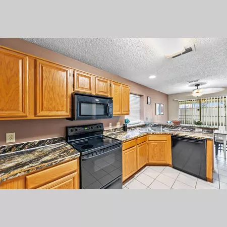 5 bedrooms apartment for rent in Highland Hills - Se Dallas, Dallas