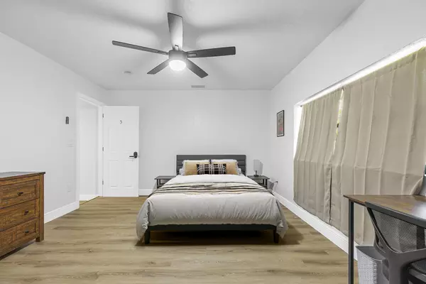 Coliving in Cocoa - Outer Orlando, Orlando