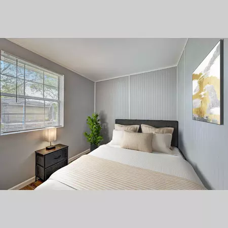 Coliving in Cedar Hills - Westside, Jacksonville