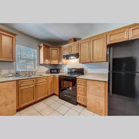 Coliving in Cedar Hills - Westside, Jacksonville