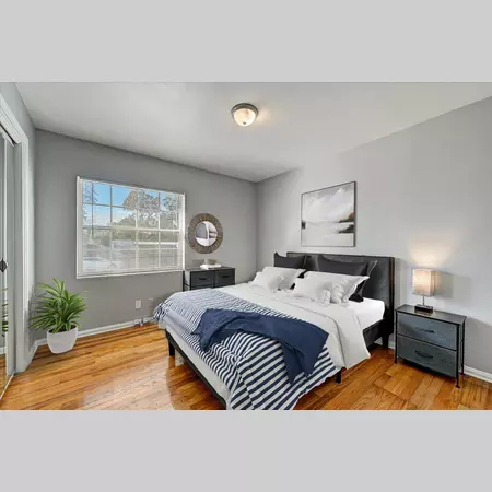 Coliving in Cedar Hills - Westside, Jacksonville