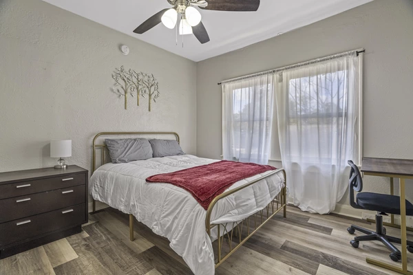 Coliving in Ybor City - Central Tampa, Tampa
