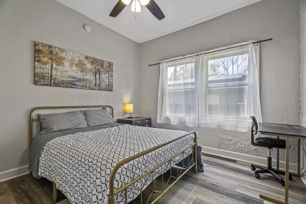 Coliving in Ybor City - Central Tampa, Tampa