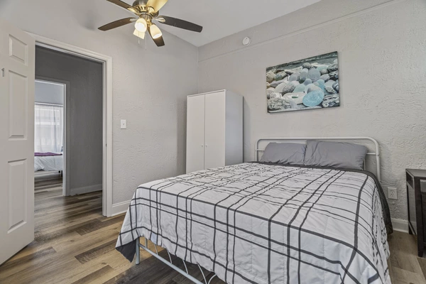 Coliving in Ybor City - Central Tampa, Tampa