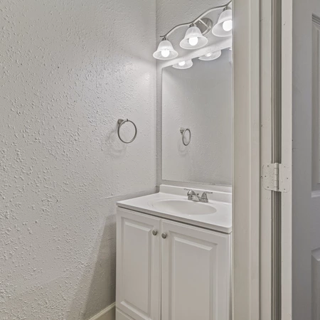Coliving in Ybor City - Central Tampa, Tampa