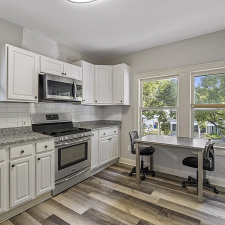 Coliving in Ybor City - Central Tampa, Tampa