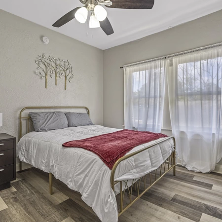 Coliving in Ybor City - Central Tampa, Tampa