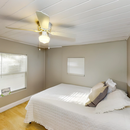 Coliving in Live Oaks Square - East Tampa, Tampa