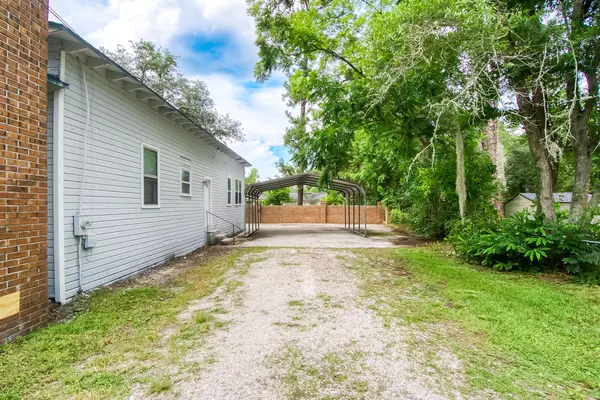 Coliving in Cedar Hills - Westside, Jacksonville