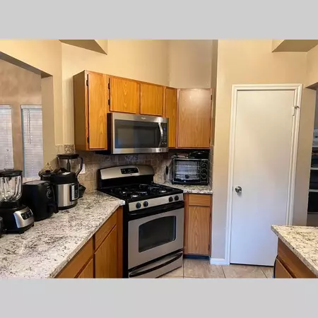 Coliving in Spring - Ne Houston, Houston