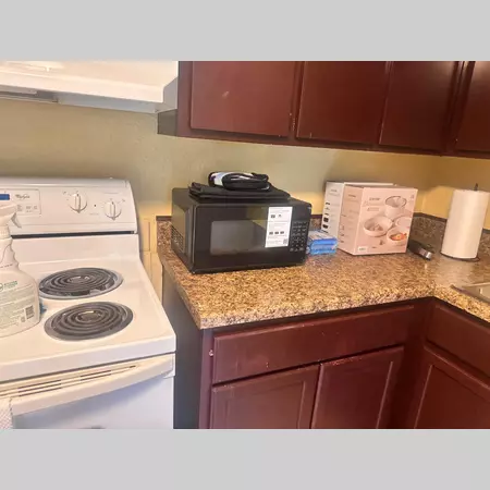 Coliving in Cedar Hills - Westside, Jacksonville