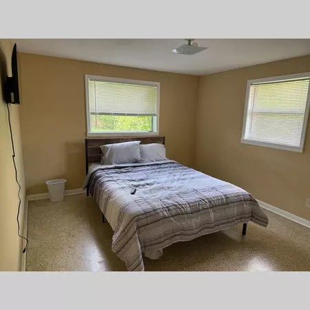 Coliving in Cedar Hills - Westside, Jacksonville