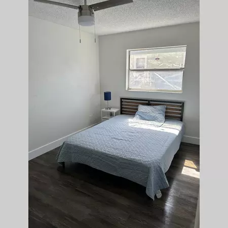 Coliving in Downtown St. Petersburg - Clearwater-St. Petersburg, Tampa
