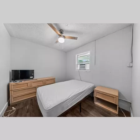 Coliving in Downtown St. Petersburg - Clearwater-St. Petersburg, Tampa