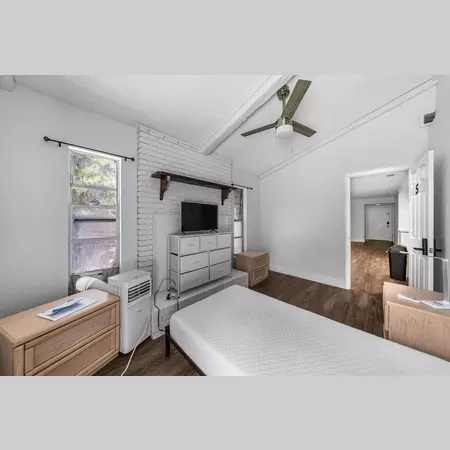 Coliving in Downtown St. Petersburg - Clearwater-St. Petersburg, Tampa