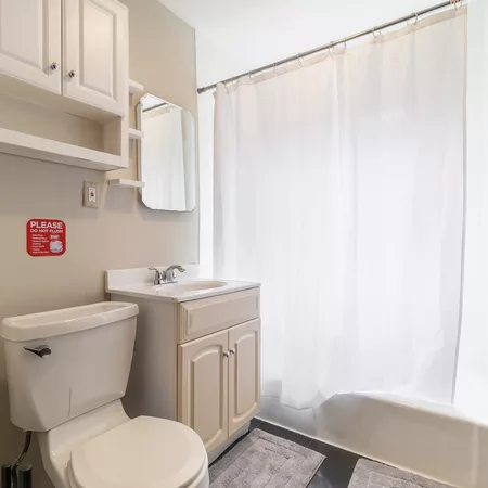 Coliving in Winter Hill - Somerville, Boston