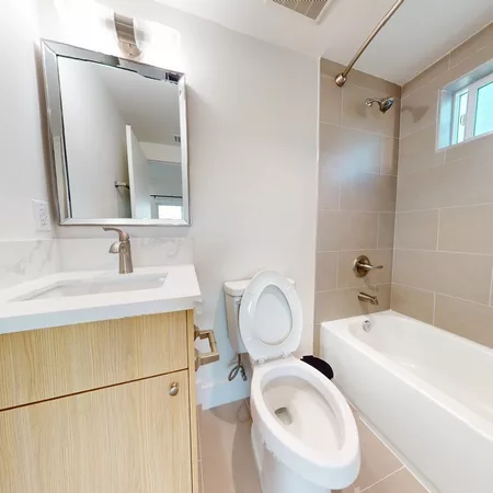 Coliving in Valley Village - San Fernando Valley, Los Angeles
