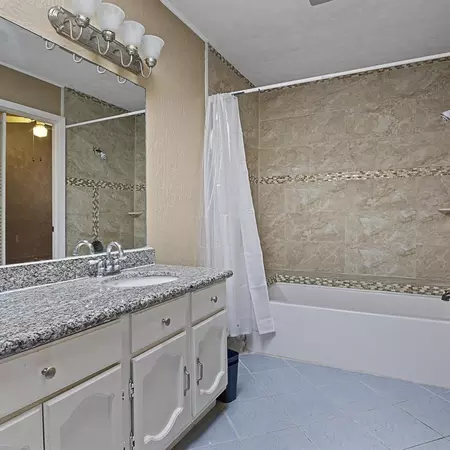 Coliving in Far West Side - West SATX, San Antonio