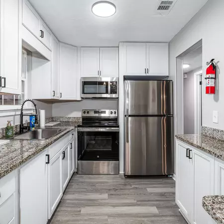 Coliving in Cedar Hills - Westside, Jacksonville