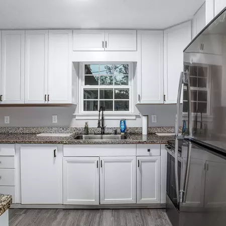 Coliving in Cedar Hills - Westside, Jacksonville