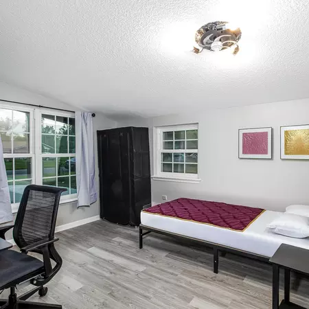 Coliving in Cedar Hills - Westside, Jacksonville