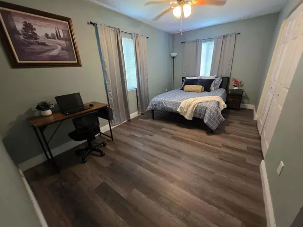 Coliving in Port Charlotte - North Port, Sarasota