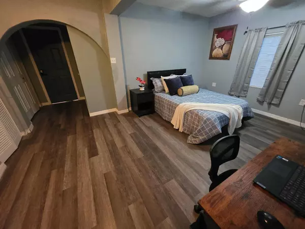 Coliving in Port Charlotte - North Port, Sarasota