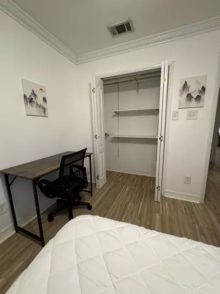 Coliving in Casa View - Ne Dallas, Dallas