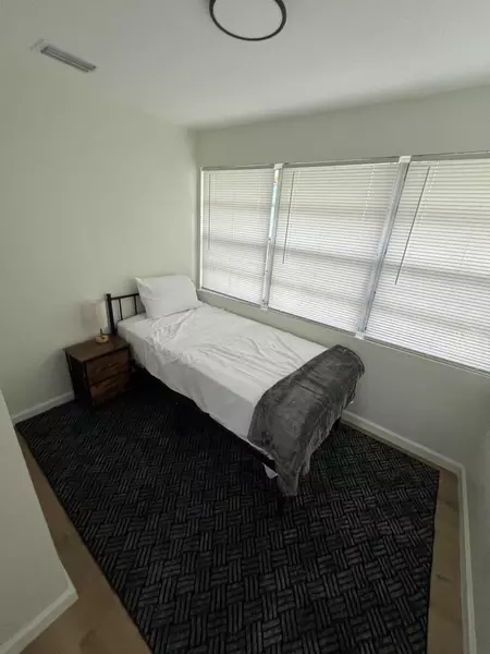 Coliving in Kenwood - Clearwater-St. Petersburg, Tampa