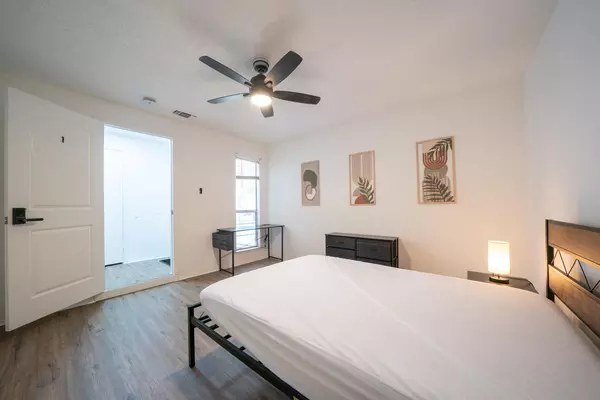 Coliving in Far West Side - West SATX, San Antonio