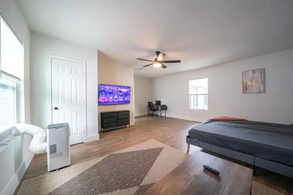Coliving in Far West Side - West SATX, San Antonio