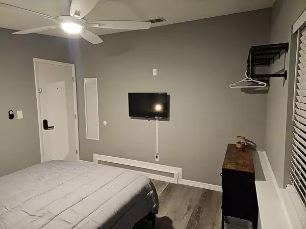 Coliving in Cedar Hills - Westside, Jacksonville